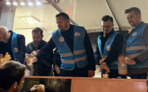 Gönen’de Teravih Sonrası Genç Nokta