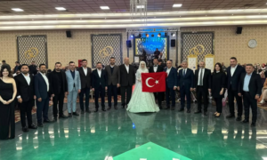 Karesi Önceki Dönem Gençlik Kolları Başkanımızın Düğününe Katıldık