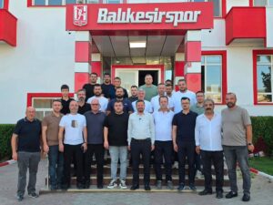 İl Başkanımız ve Ana Kademe Yönetimimiz Balıkesirspor Başkanı Ve Yönetimini Ziyaret Ettik