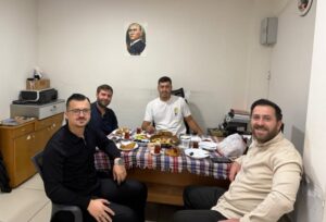 Oğuz Et İşletme Sahibi Hüseyin Oğuz İle Kahvaltı Yaparak Güne Başladık